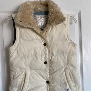 American Eagle puffy vest
